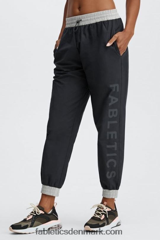 Fabletics Kvinder kora træningsbukser PNX2T163 sort/multi