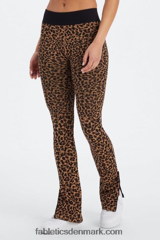 Fabletics Kvinder sky sømløs højtaljet split flare PNX2T4 bølget gepard/sort