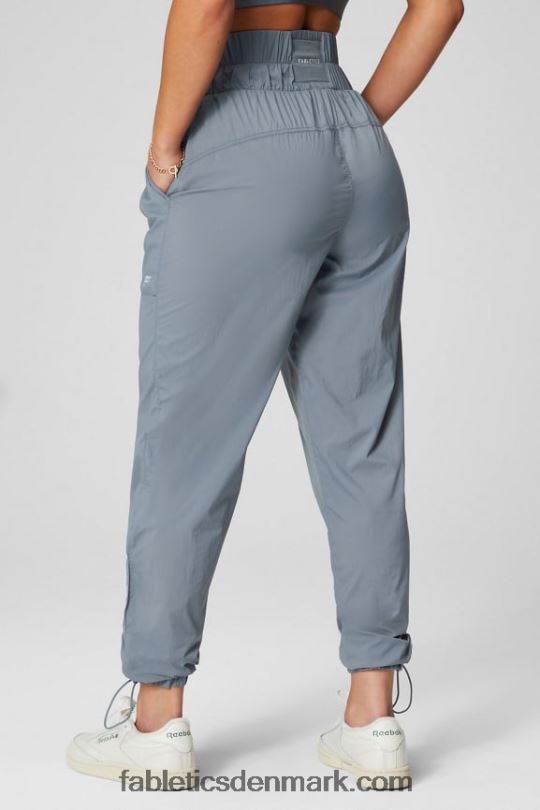 Fabletics Kvinder ultra højtaljede nylonbukser med rør PNX2T8 stormsky/reflekterende sølv