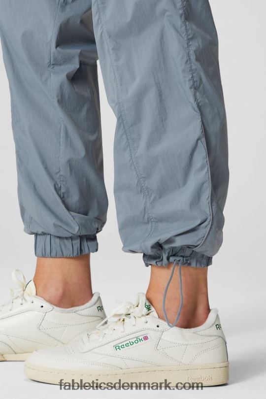 Fabletics Kvinder ultra højtaljede nylonbukser med rør PNX2T8 stormsky/reflekterende sølv