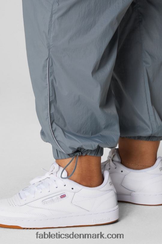 Fabletics Kvinder ultra højtaljede nylonbukser med rør PNX2T9 stormsky/reflekterende sølv
