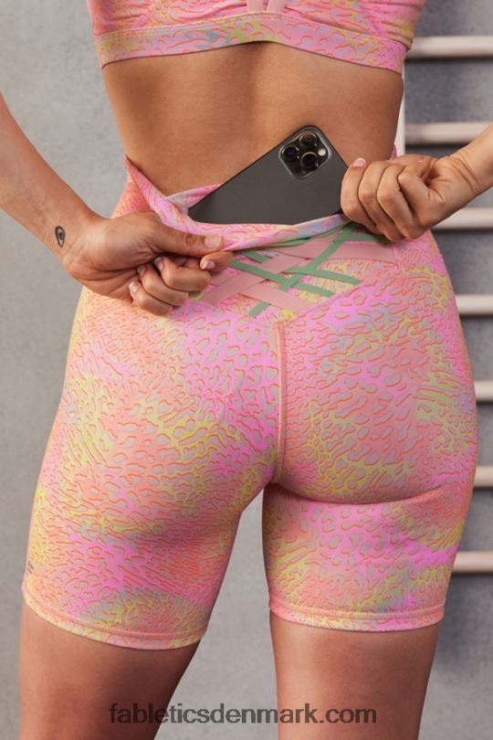 Fabletics Kvinder boost powerhold højtaljet 6\'\' kort PNX2T411 koralleopard/lyserød smørcreme/sukkerlime