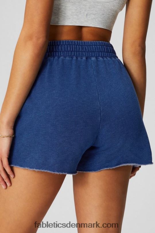 Fabletics Kvinder indigo go-to sweatshorts PNX2T620 vasket elektrisk kirsebær/hvid