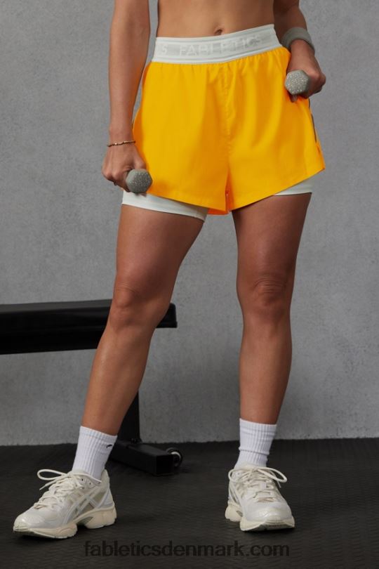 Fabletics Kvinder perforeret løb 5\" kort PNX2T596 eftermiddagssol/mintegrå/reflekterende sølv