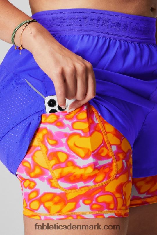 Fabletics Kvinder perforeret løb 5\" kort PNX2T597 ekstrem royal/pink flugt sommergalskab/reflekterende sølv
