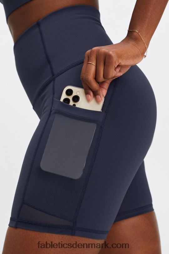 Fabletics Kvinder universal tennis på farten ultra hw 6\'\' kort PNX2T486 sort/klassisk hvid