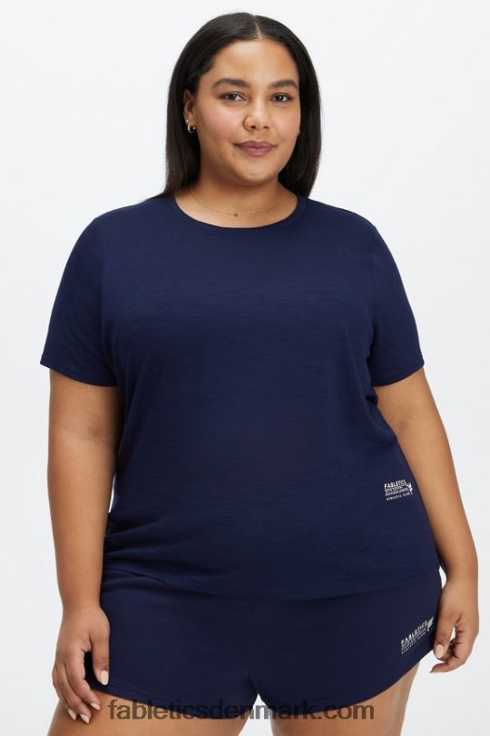 Fabletics Kvinder klassisk t-shirt PNX2T2022 dyb flåde/atletikklub