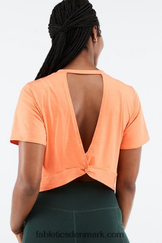 Fabletics Kvinder miljøbevidst kortærmet T-shirt med twist back PNX2T2052 orange udbrud