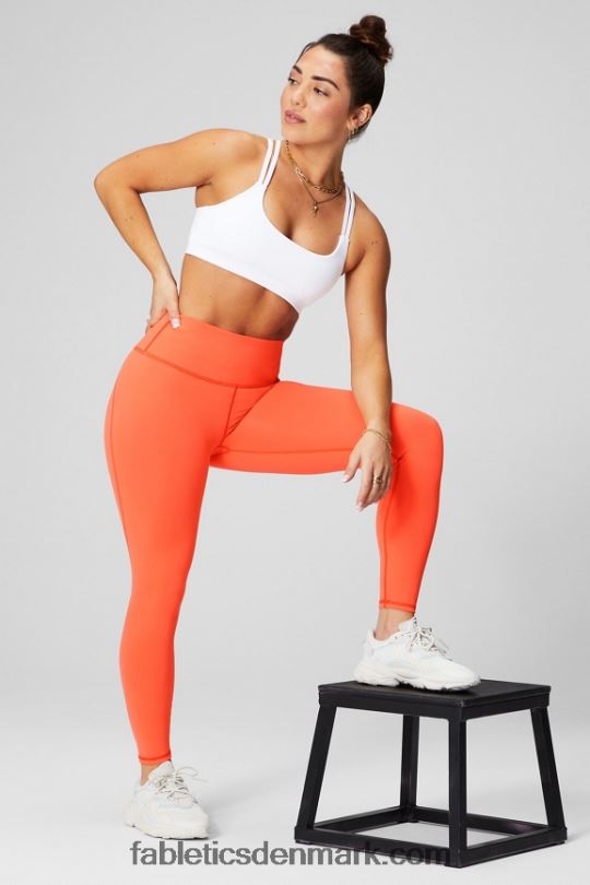 Fabletics Kvinder den vigtigste bh med lav effekt PNX2T1451 klassisk hvid