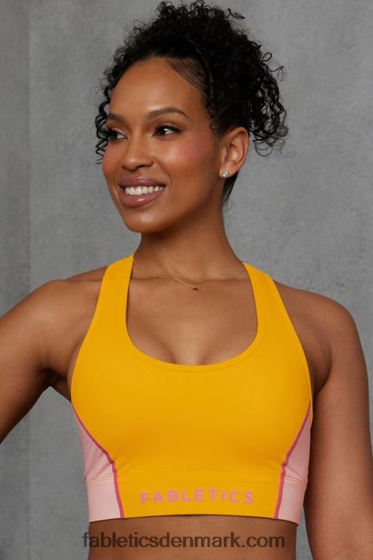 Fabletics Kvinder on-the-go medium impact sports bh 111 PNX2T1738 eftermiddagssol/lyserød smørcreme