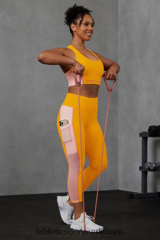 Fabletics Kvinder on-the-go medium impact sports bh 111 PNX2T1738 eftermiddagssol/lyserød smørcreme