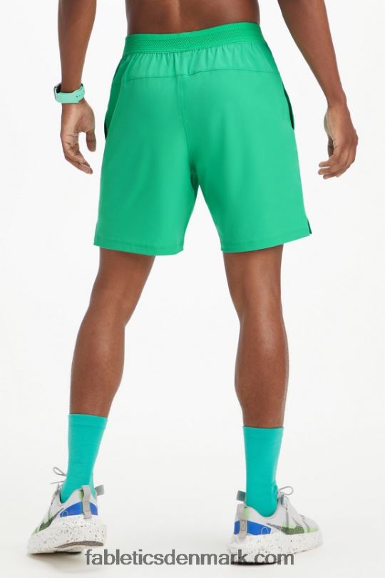Fabletics Mænd den grundlæggende korte 164 PNX2T3335 væsentlig grøn perforering