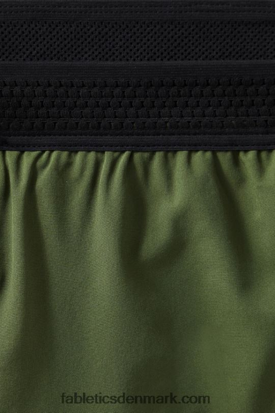 Fabletics Mænd den grundlæggende korte 166 PNX2T3346 olivengrøn
