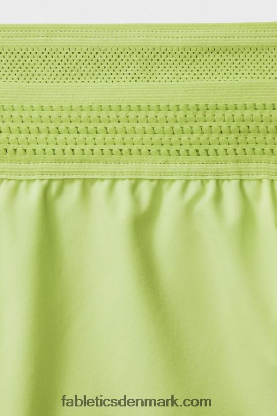 Fabletics Mænd den grundlæggende korte (foret) PNX2T3325 falmet kalk