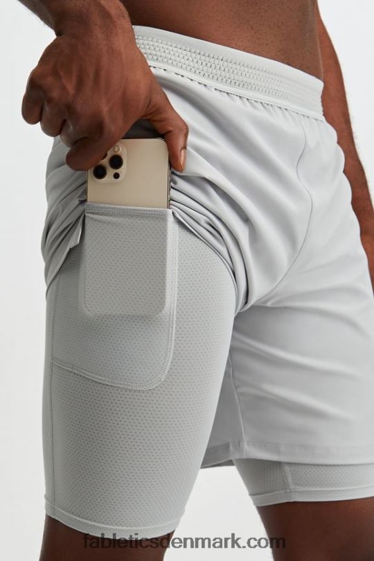 Fabletics Mænd den grundlæggende korte (foret) PNX2T3330 mineralgrå