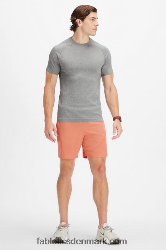 Fabletics Mænd den grundlæggende korte ii 148 PNX2T3215 sandstensleer perforeret