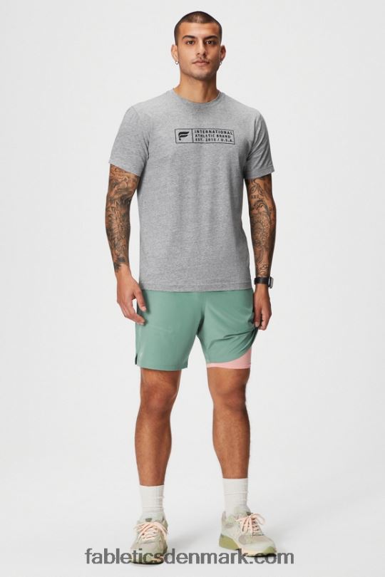Fabletics Mænd den grundlæggende korte ii (foret) 137 PNX2T3147 grå timian perforeret