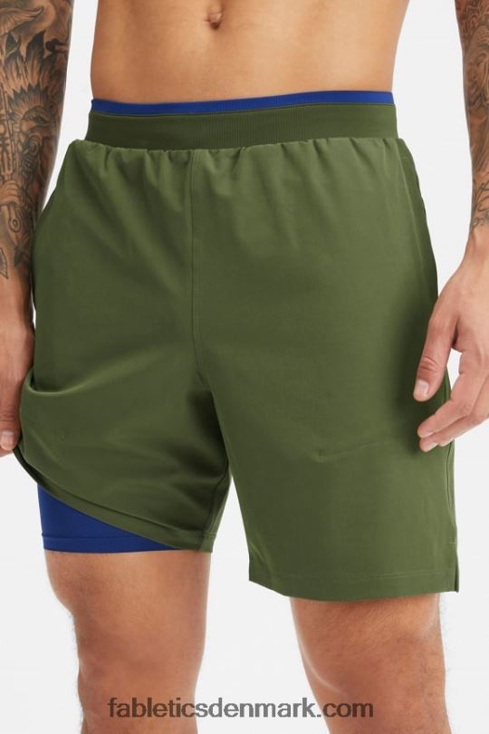 Fabletics Mænd den grundlæggende korte ii (foret) 138 PNX2T3154 mørkt mos