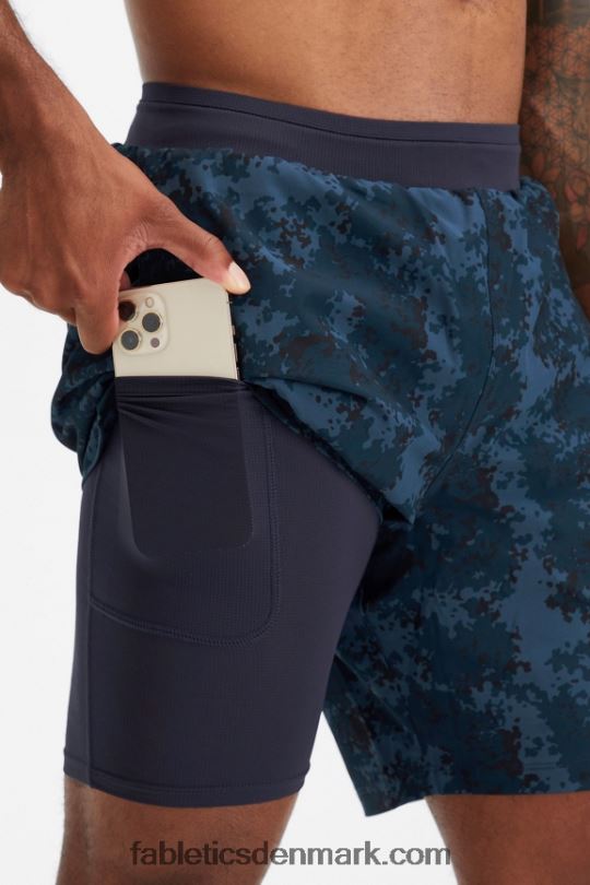 Fabletics Mænd den grundlæggende korte ii (foret) 138 PNX2T3156 klassisk marineblå nueue camo