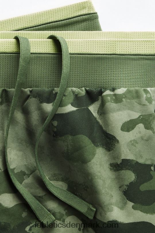 Fabletics Mænd den grundlæggende korte ii (foret) 139 PNX2T3157 taktisk camo