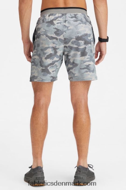 Fabletics Mænd den grundlæggende korte ii (foret) 150 PNX2T3226 skygge grå camo
