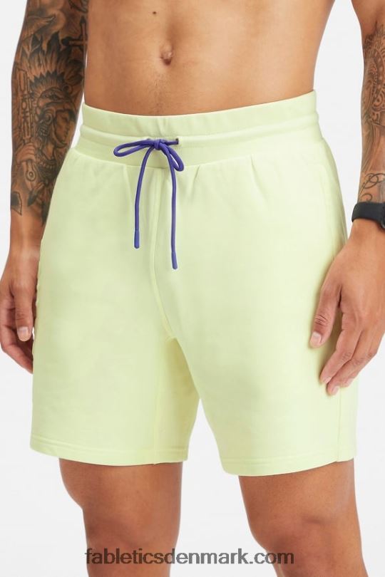Fabletics Mænd den lette go-to short PNX2T3292 lysende