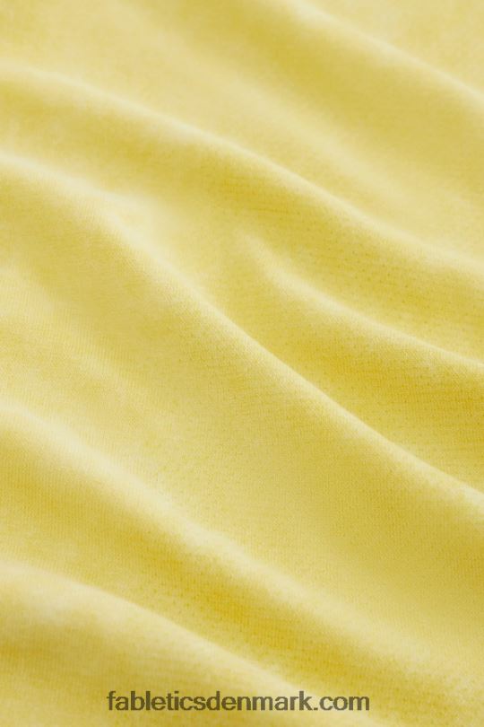 Fabletics Mænd træningsdagen langærmet t-shirt PNX2T3574 vasket ørkenguld