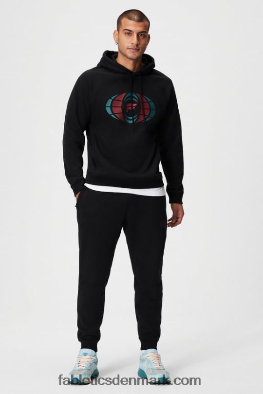 Fabletics Mænd go-to hættetrøjen 191 PNX2T3679 sort på verdensplan